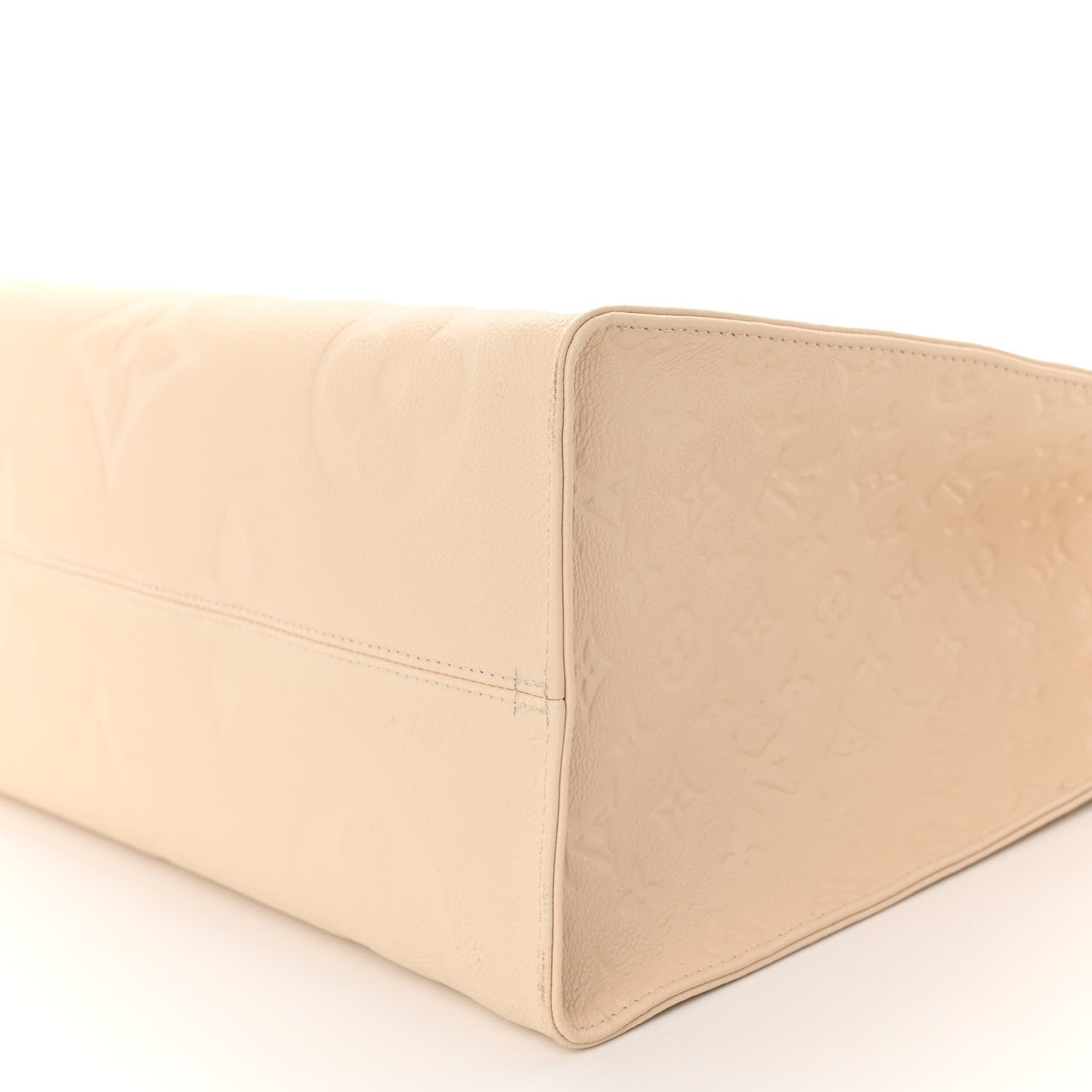 Louis Vuitton Empreinte Monogram Giant Onthego GM Creme 9 of 9