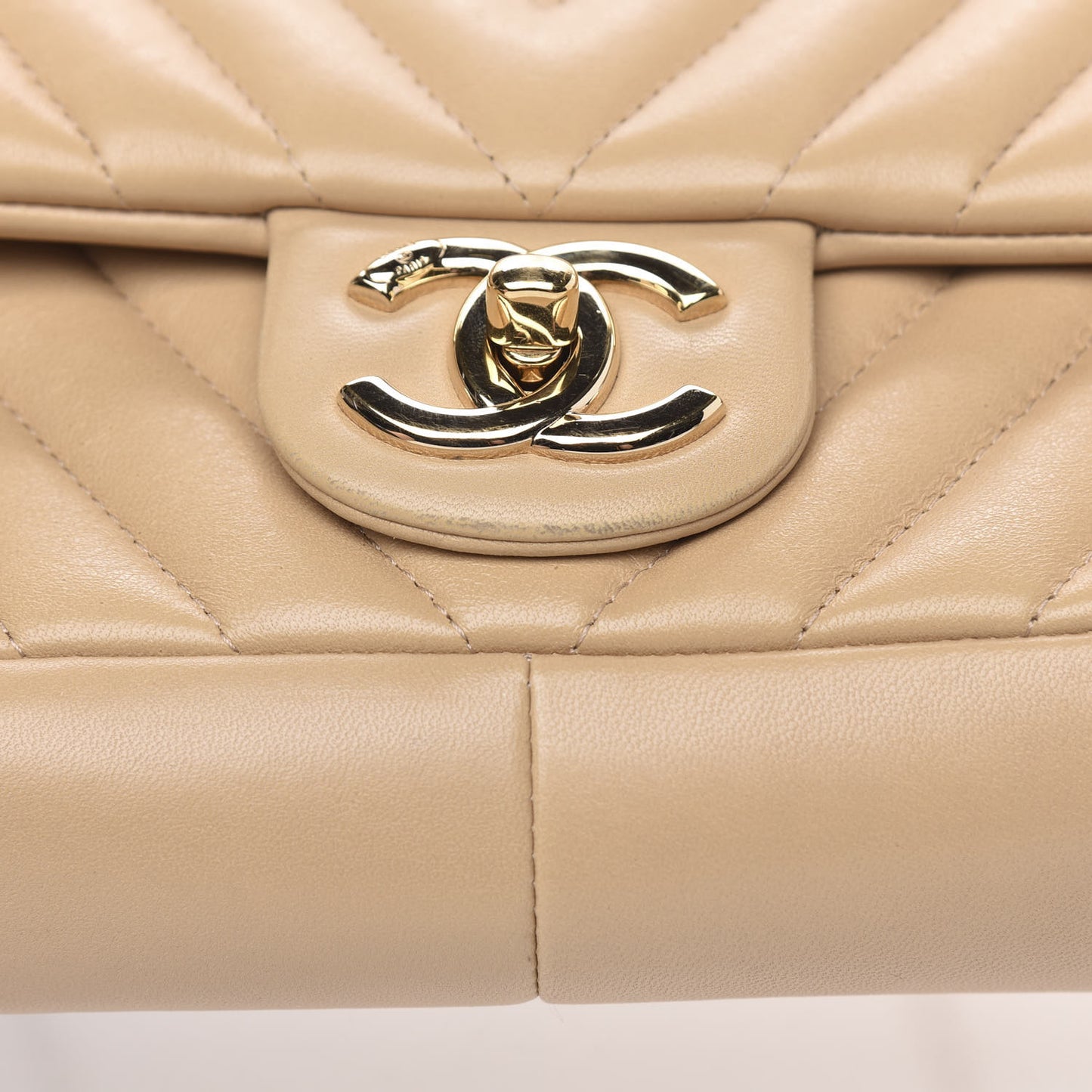 Lambskin Chevron Quilted Small Single Flap Light Beige