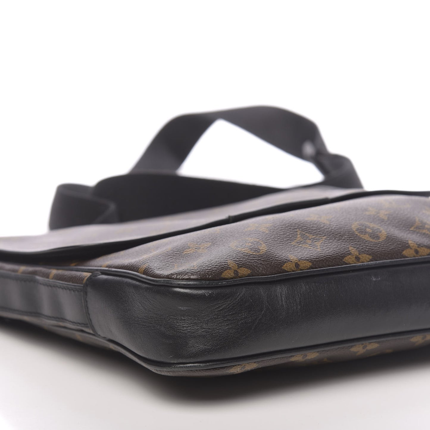 Monogram Macassar Bass MM