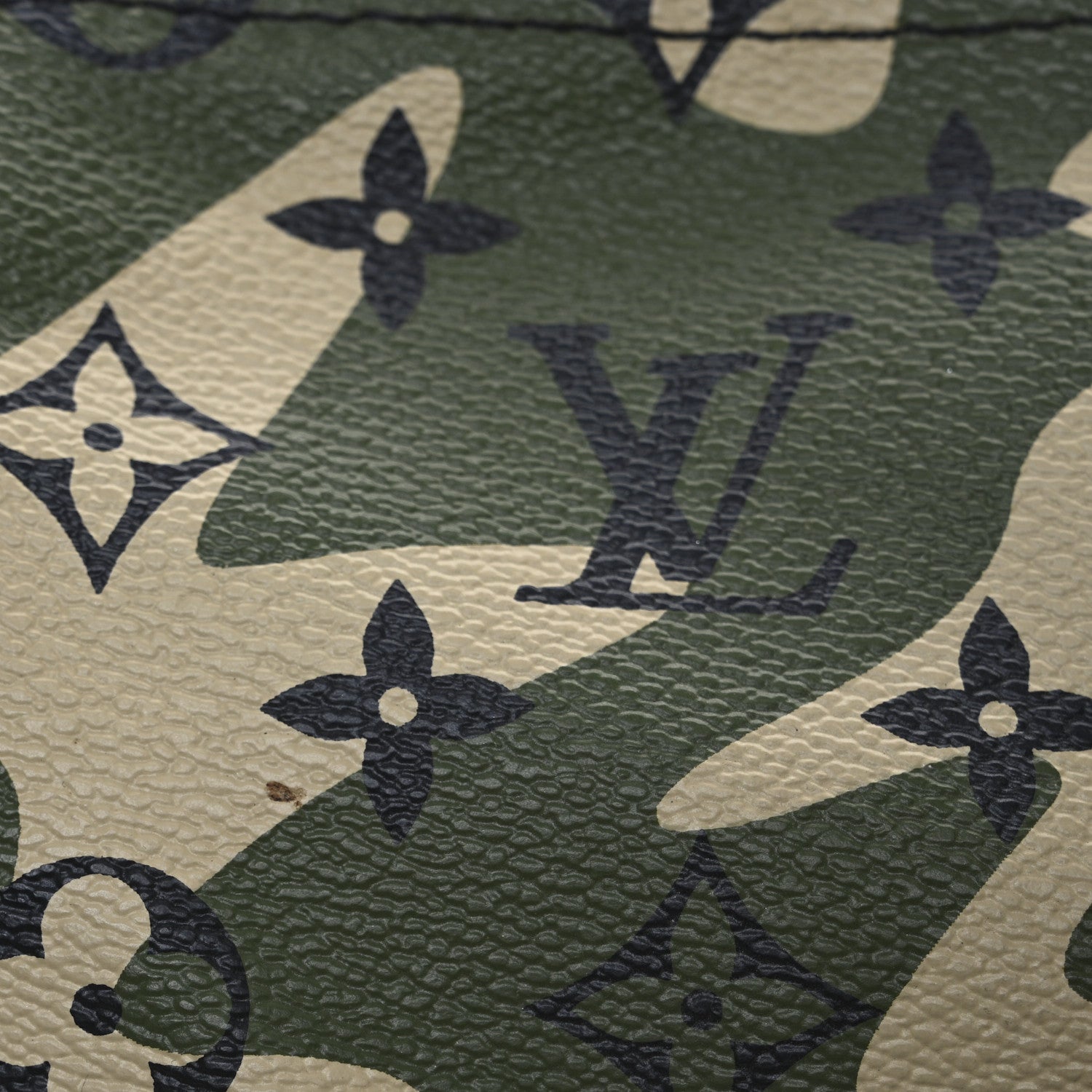 Louis Vuitton Monogramouflage Speedy 35 13 of 14