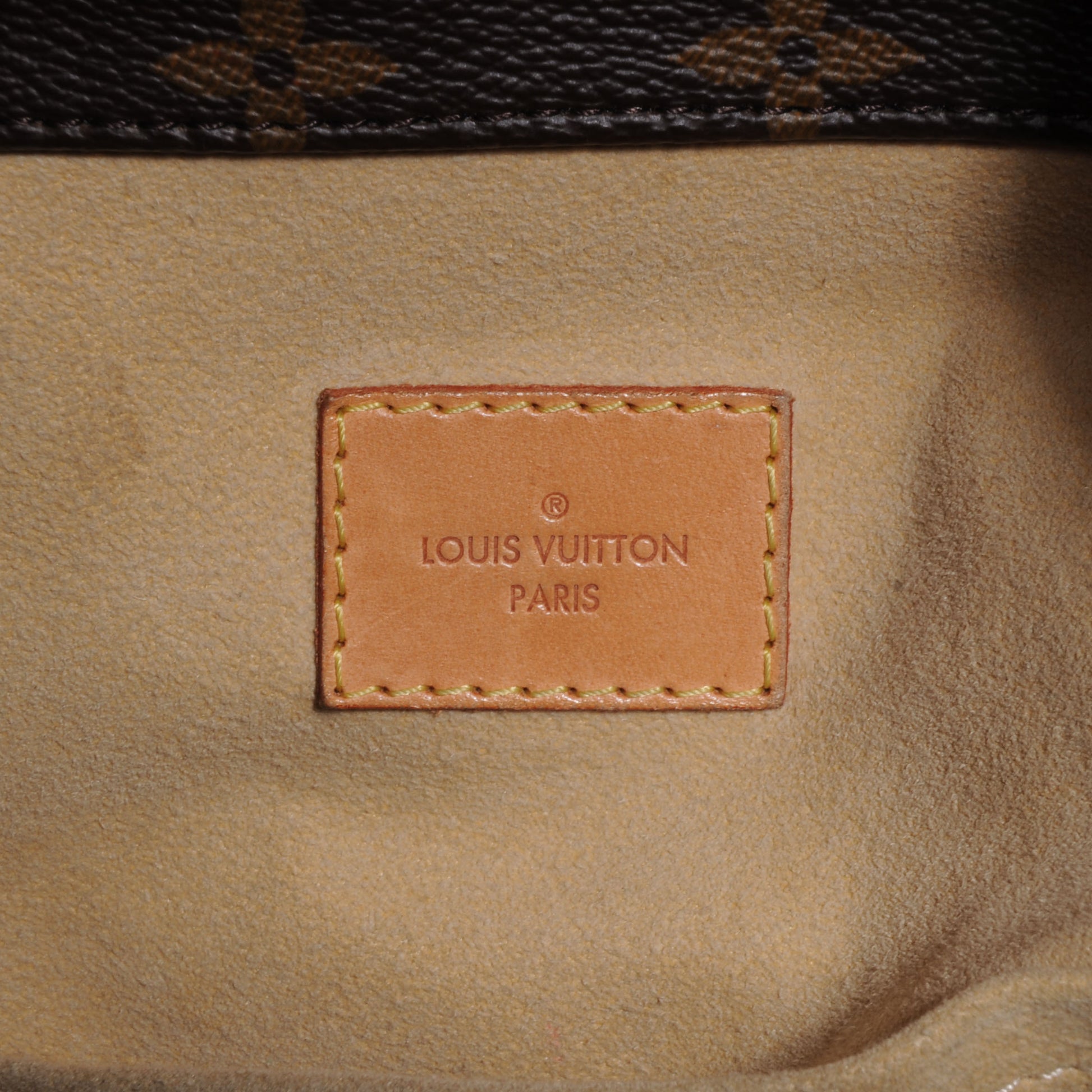Louis Vuitton Monogram Artsy MM 8 of 10
