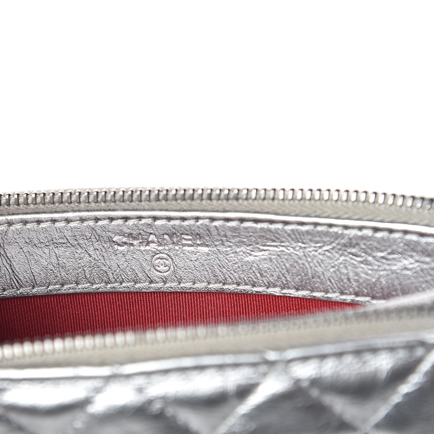 Metallic Lambskin Calfskin Quilted Small Gabrielle Clutch With Chain Silver