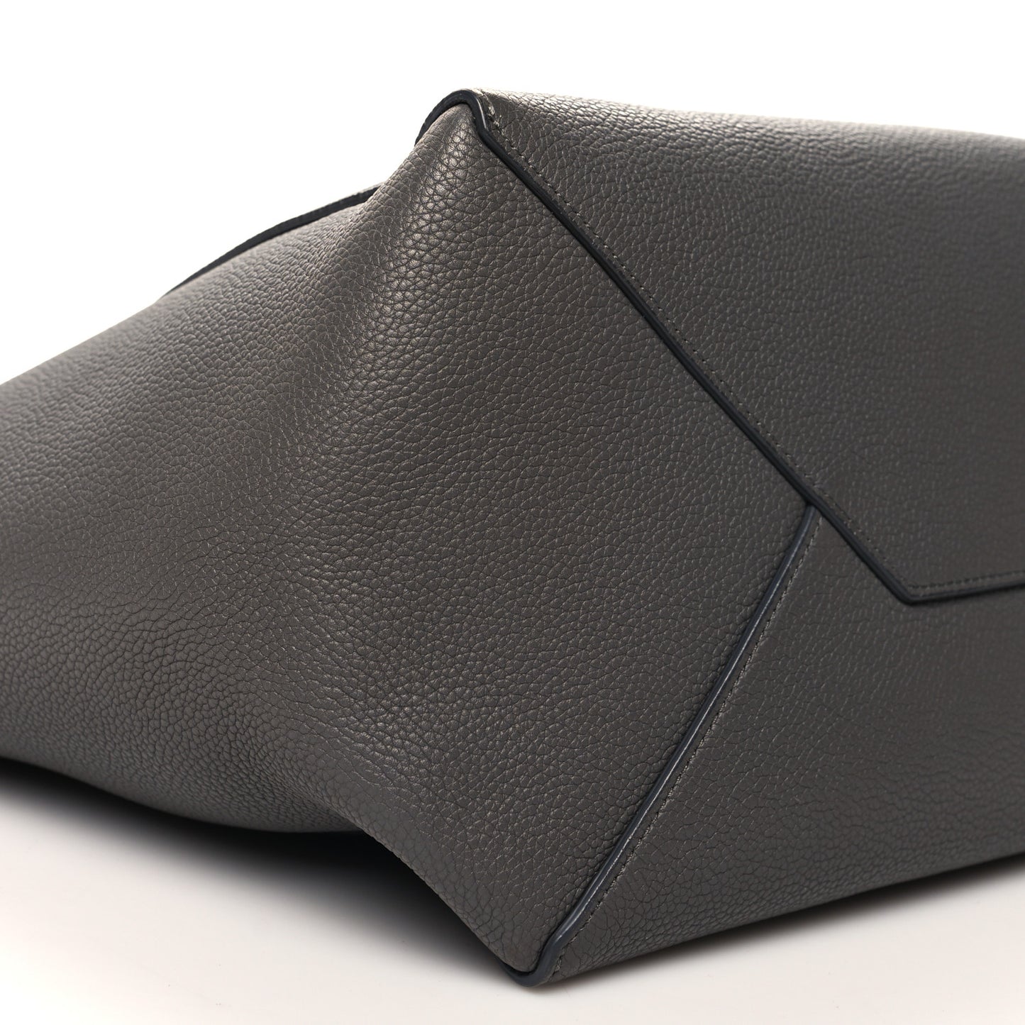 Soft Grained Calfskin Small Belt Cabas Phantom Grey