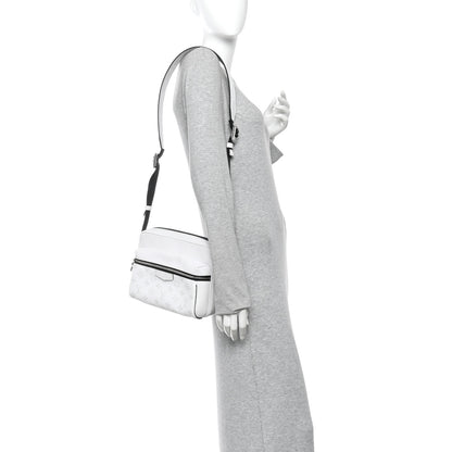 Louis Vuitton Taigarama Outdoor Messenger Optic White 2 of 9