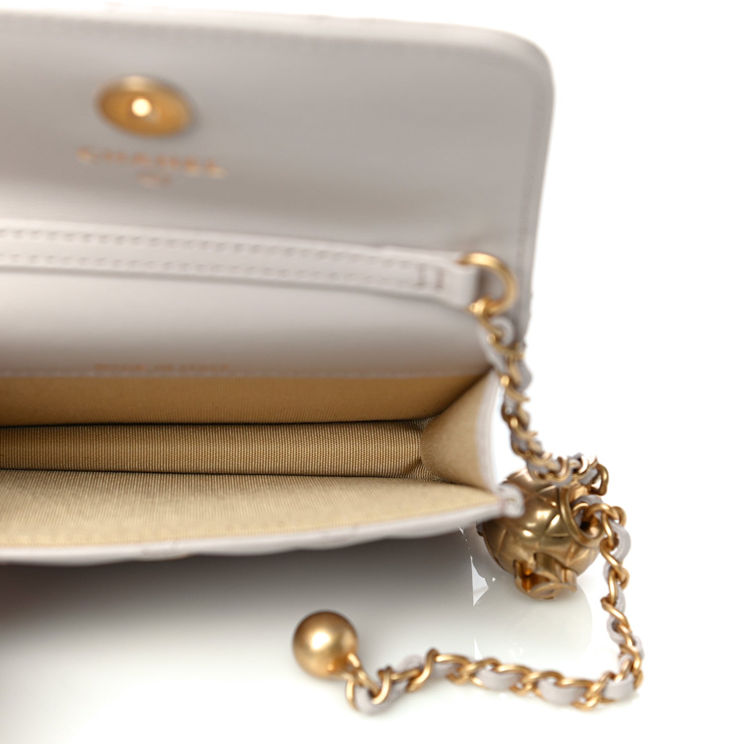 Chanel Lambskin Quilted Pearl Crush Clutch With Chain Light Purple 4 of 12