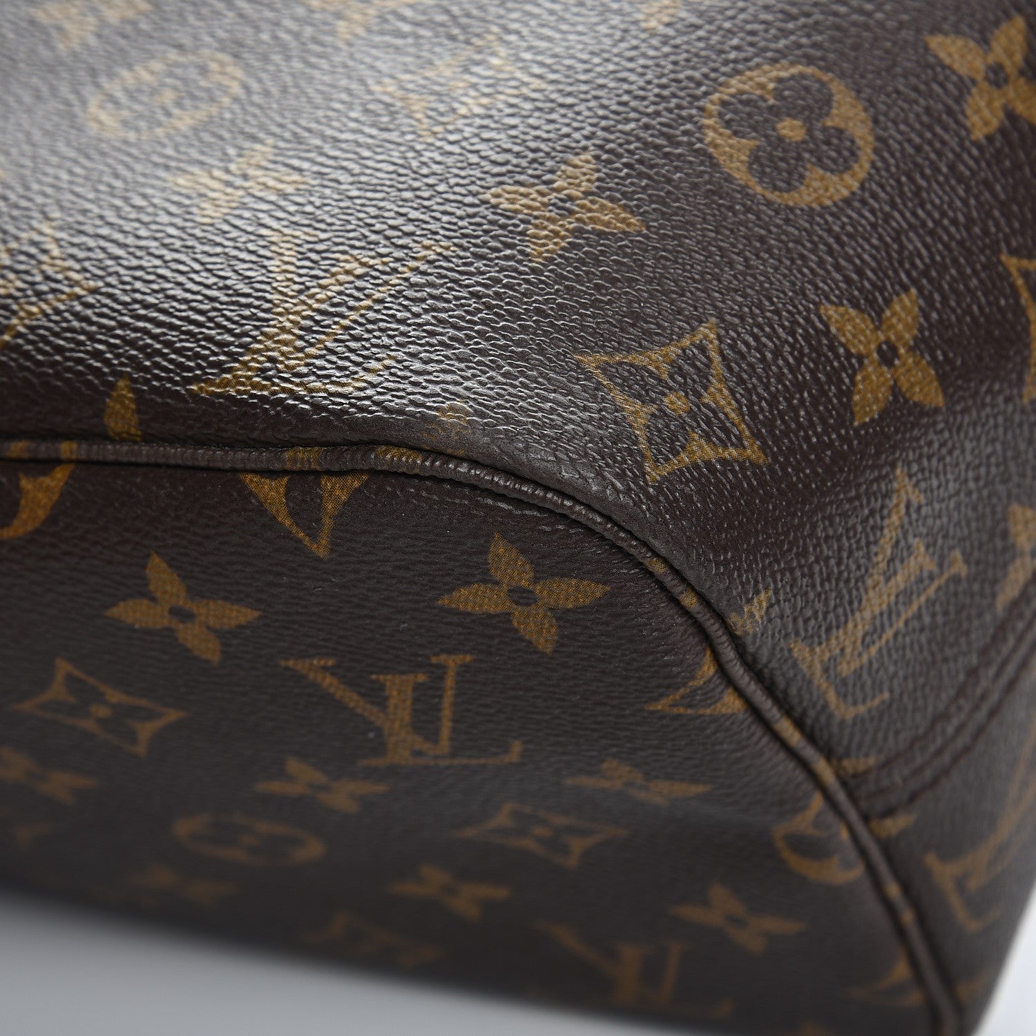Louis Vuitton Monogram Neverfull MM 12 of 15