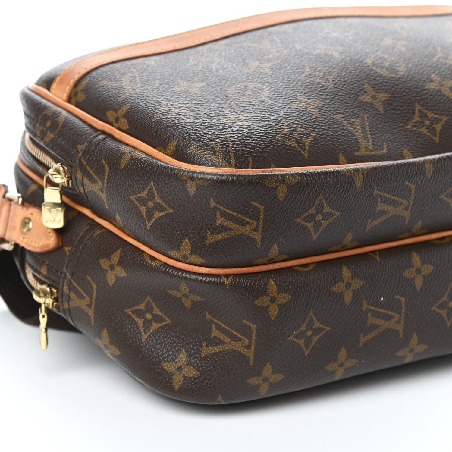 Louis Vuitton Monogram Reporter PM 8 of 10