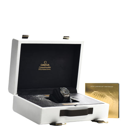 Omega Stainless Steel 42mm Speedmaster Co-Axial Master Chronometer Chronograph Apollo 11 Manual Winding Watch Black 310.20.42.50.01.001 5 of 5