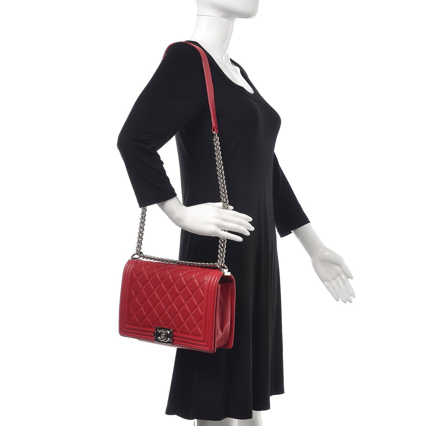 Lambskin Perforated New Medium Boy Flap Red