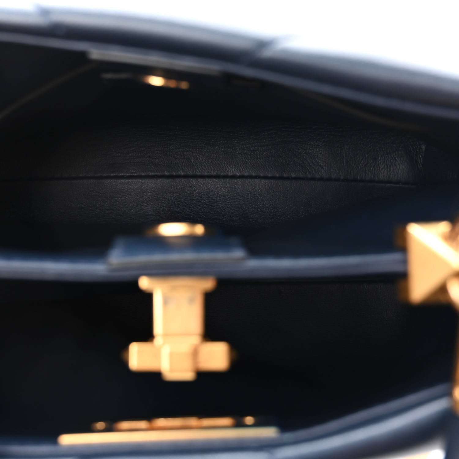 Valentino Garavani Nappa Small Roman Stud The Handle Bag Navy 5 of 9