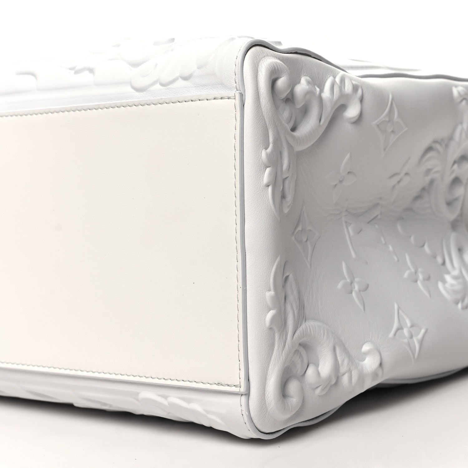 Louis Vuitton Calfskin LV Ornament Sac Plat 24H Optic White 9 of 9