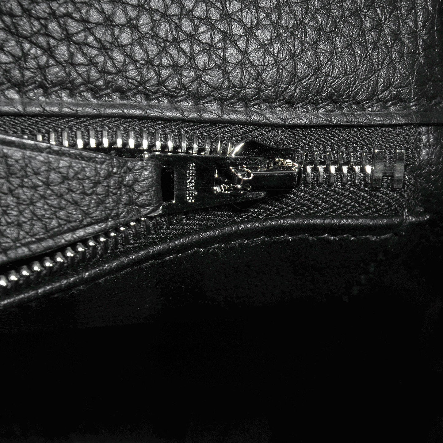 Togo Kelly Retourne 28 Black