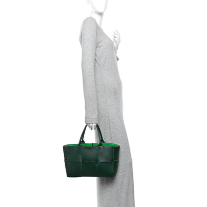 Bottega Veneta Calfskin Maxi Intrecciato Medium Arco Tote Raintree 3 of 11