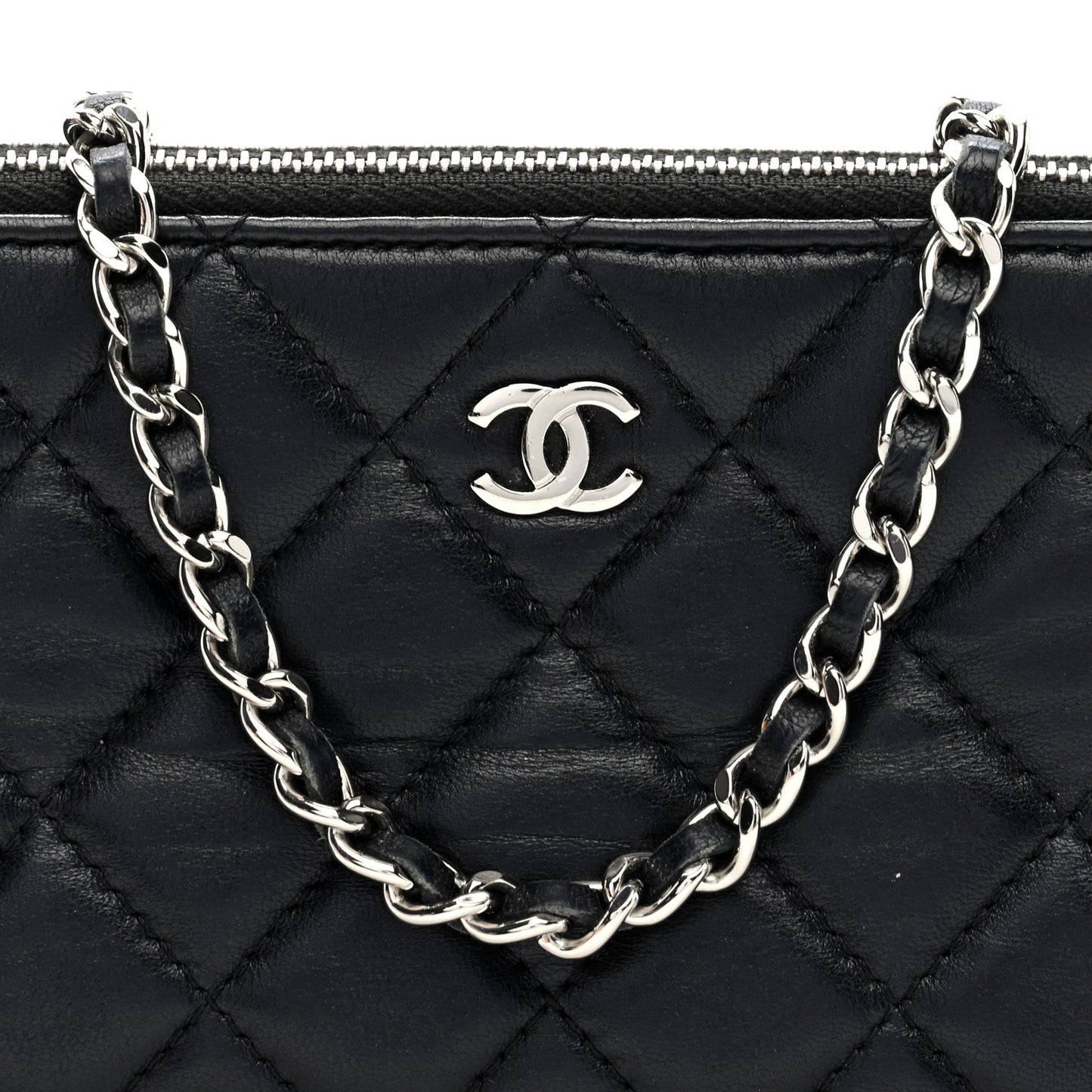 Lambskin Quilted Small Clutch With Chain Black