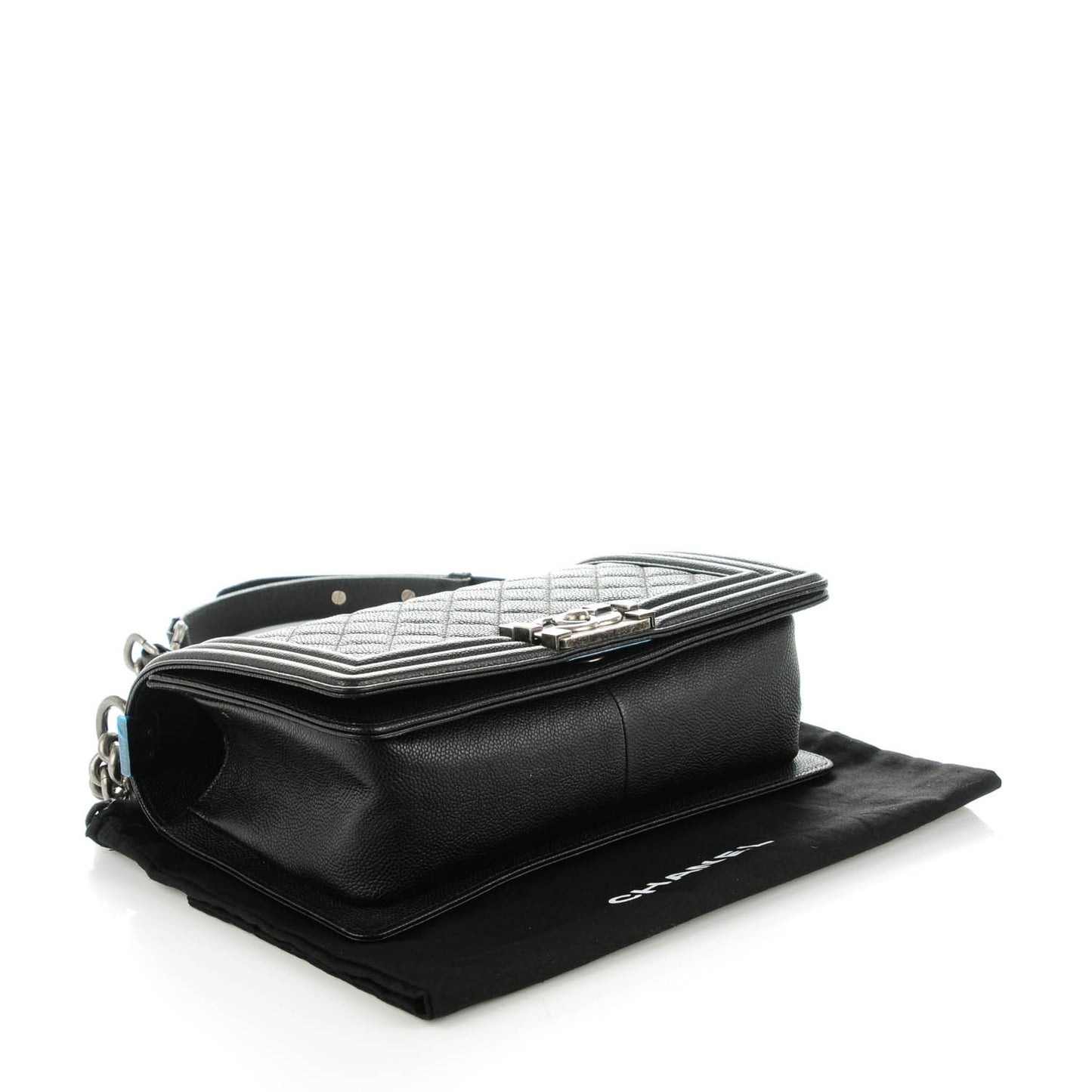 Caviar Quilted Medium Boy Flap Black