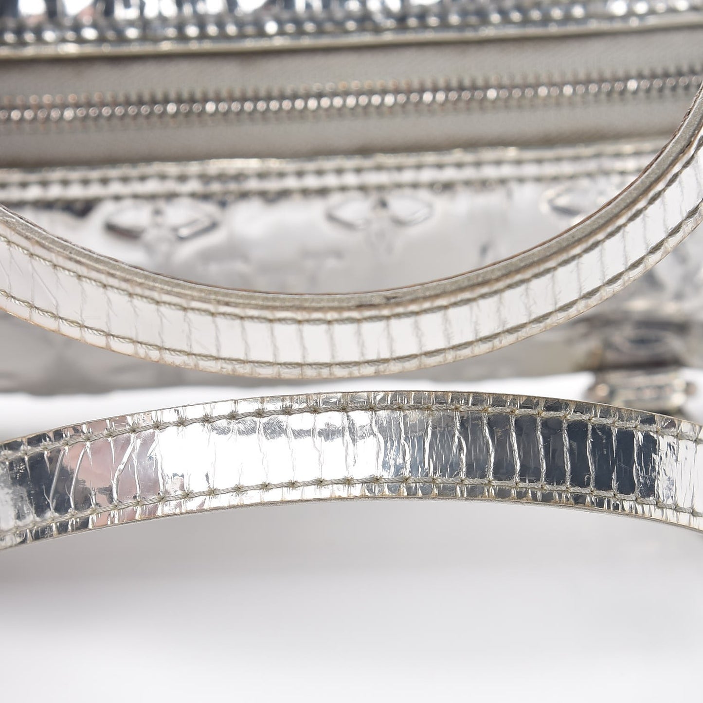 Monogram Miroir Papillon Silver