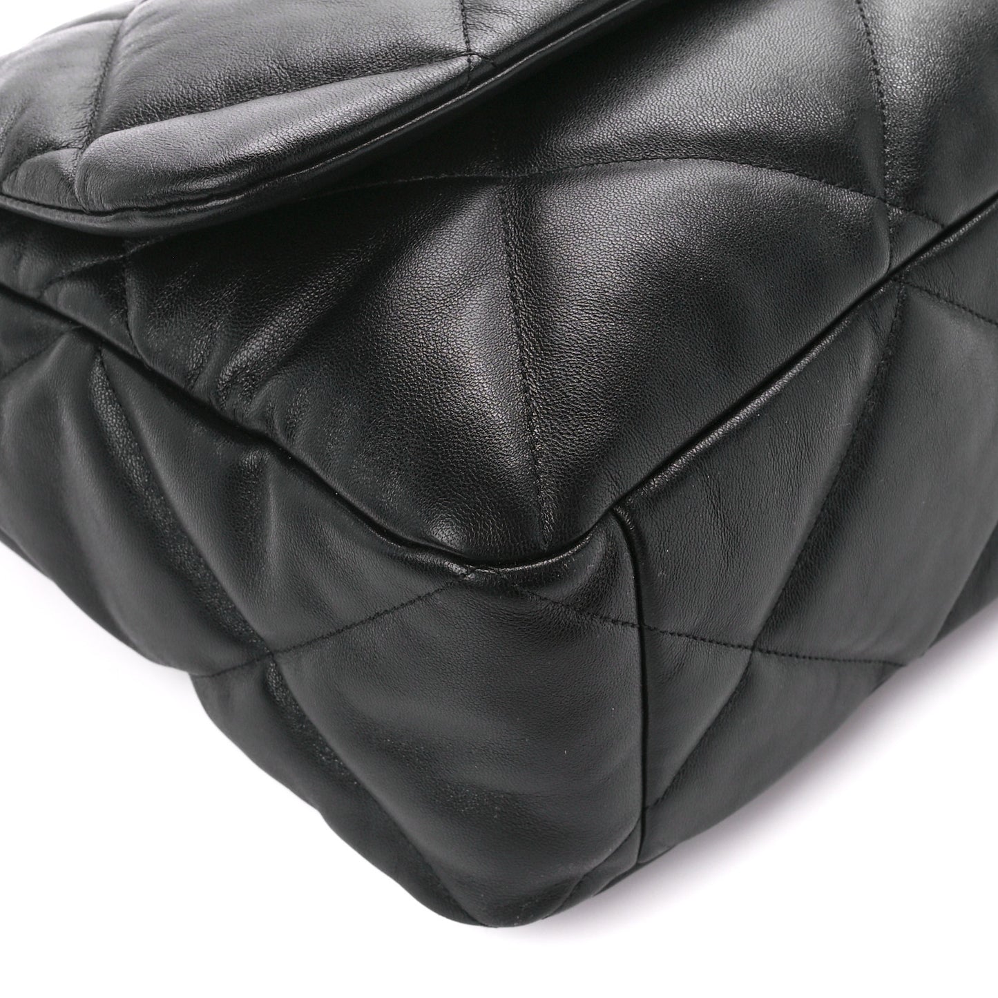 Goatskin Quilted Maxi Chanel 19 Flap Black