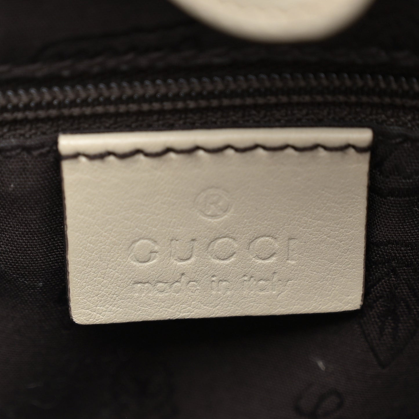 Guccissima Medium Sukey Tote Mystic White