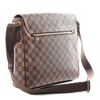 Louis Vuitton Damier Ebene District MM 2 of 9
