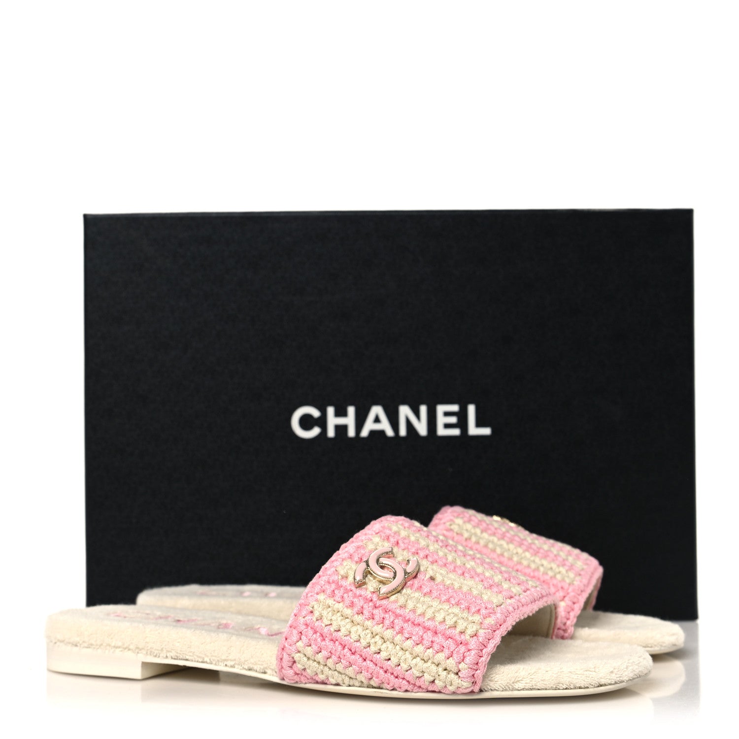 CHANEL ピンク リボン付きとエナメルのバイカラーミュール Chanel Crochet Striped Enamel Camellia Mules Sandals 37.5 Ivory