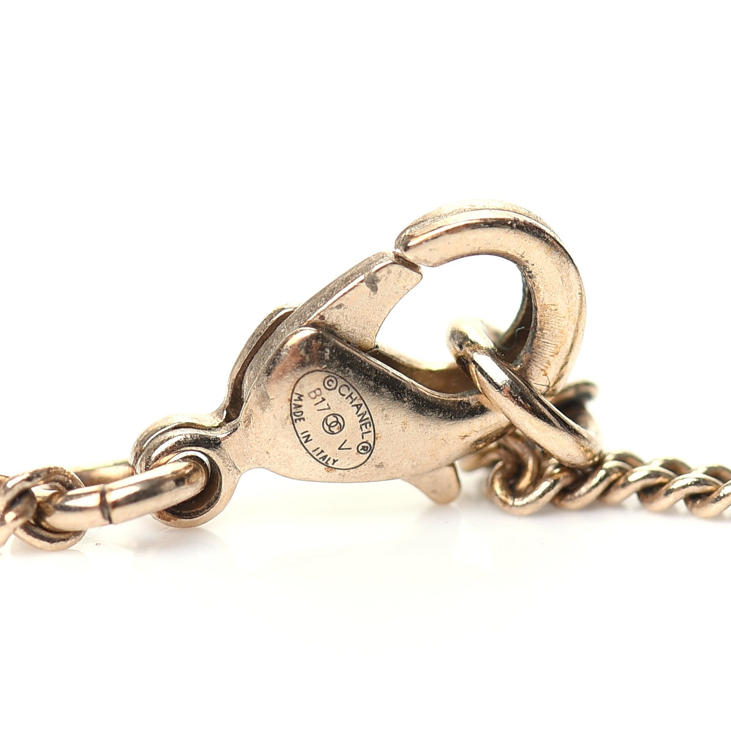 Metal Quilted CC Pendant Necklace Gold White