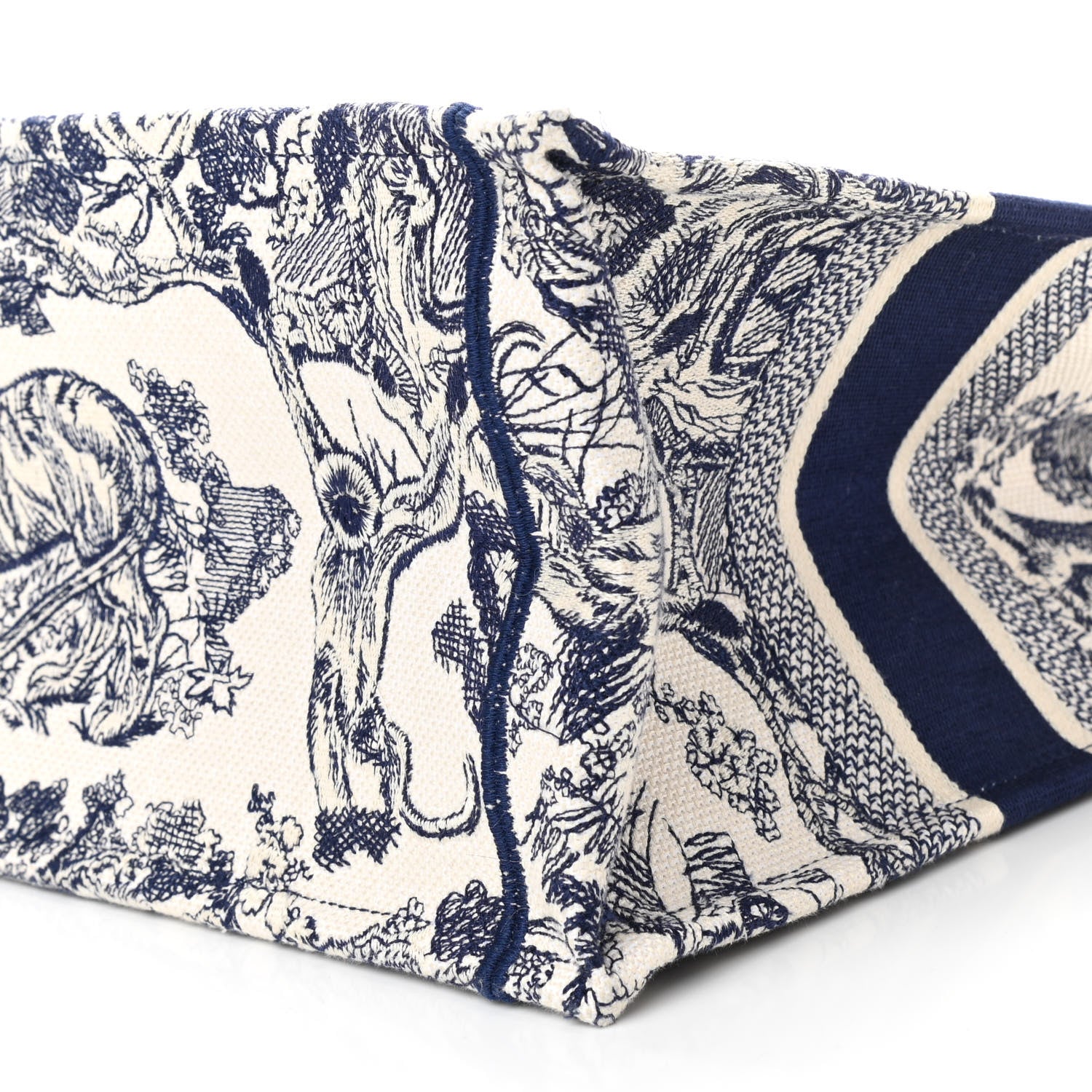 Christian Dior Canvas Embroidered Medium Dioriviera Toile De Jouy Book Tote Blue 10 of 10