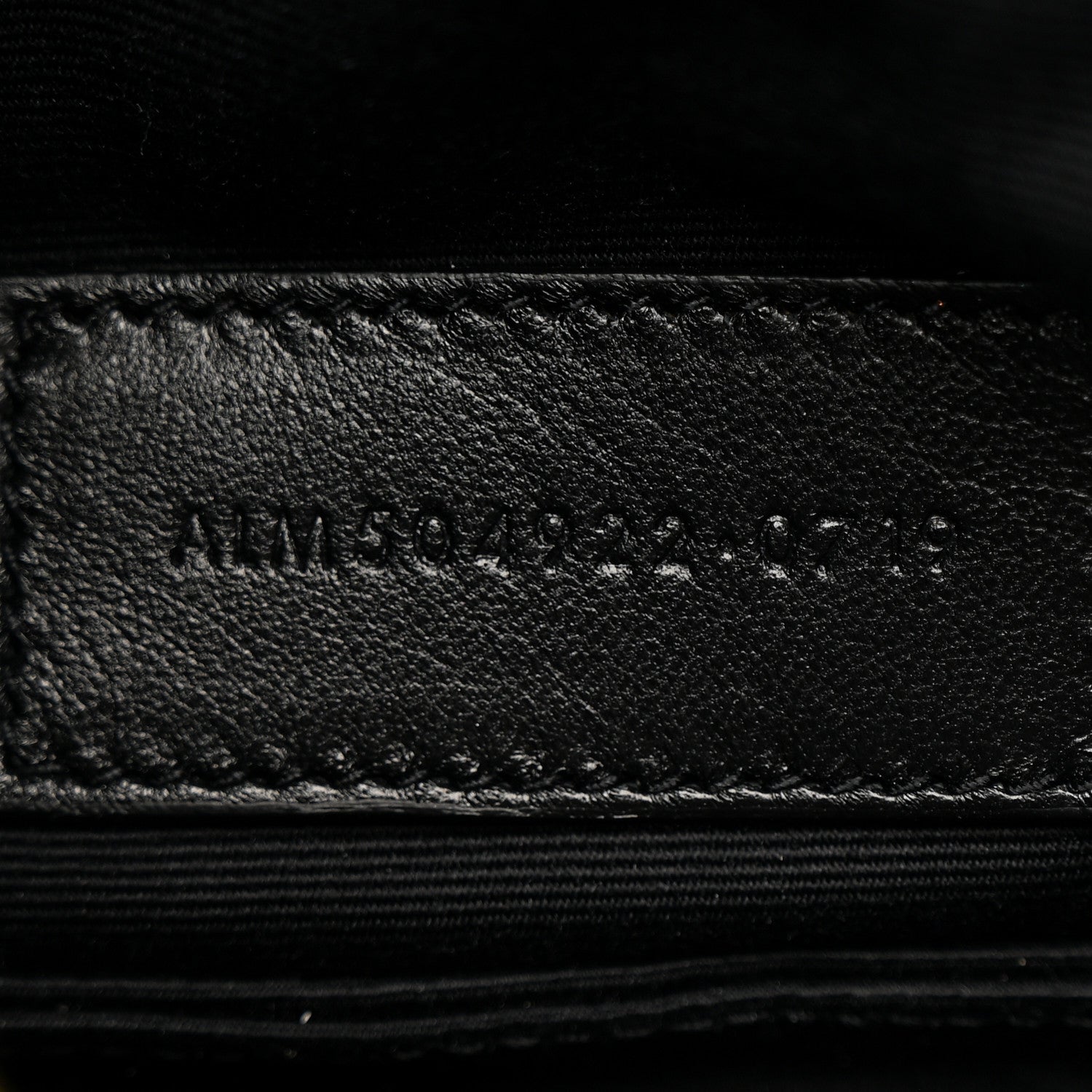 Saint Laurent Grain De Poudre Chevron Monogram Bill Pouch Black 7 of 9