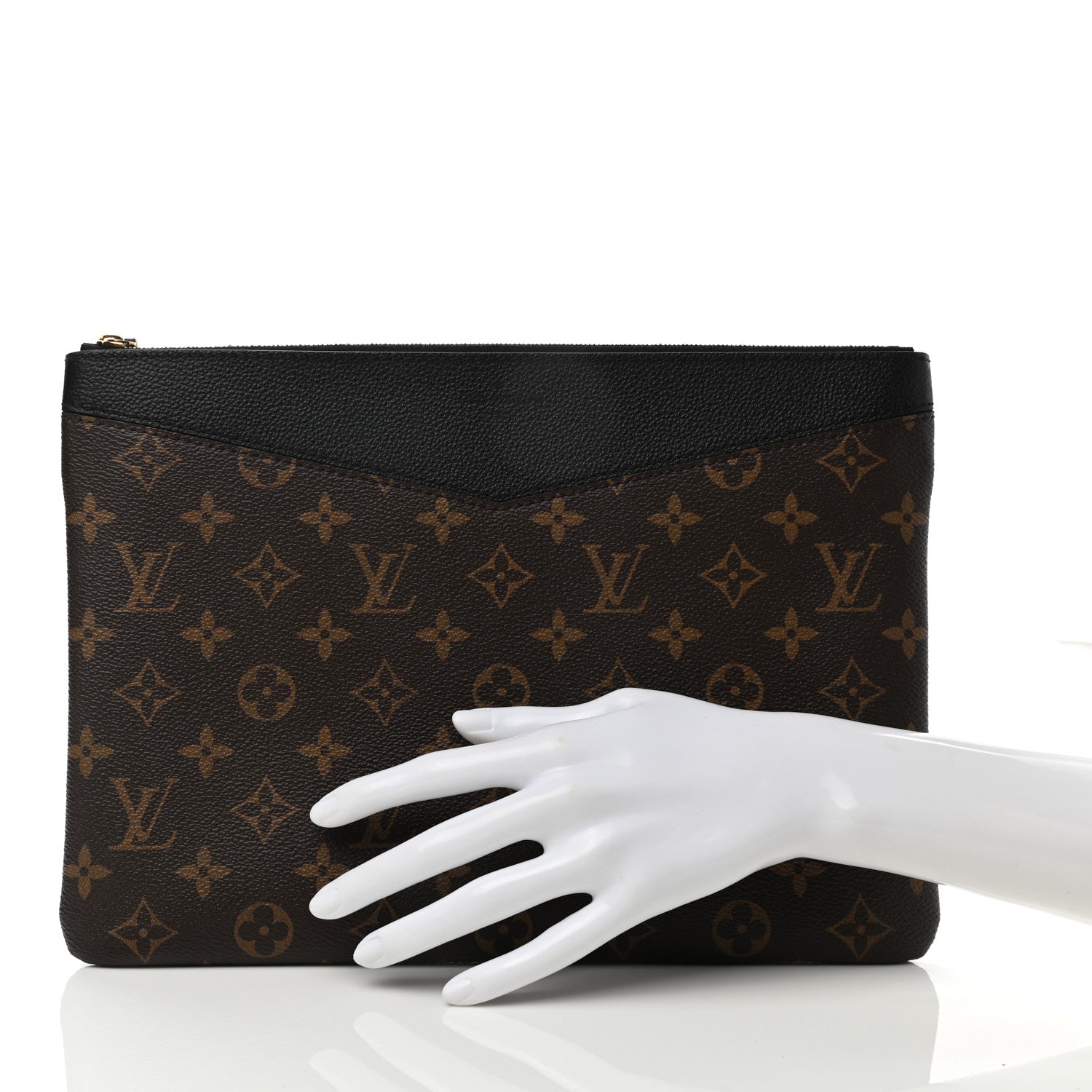 Louis Vuitton Monogram Daily Pouch Black 2 of 6
