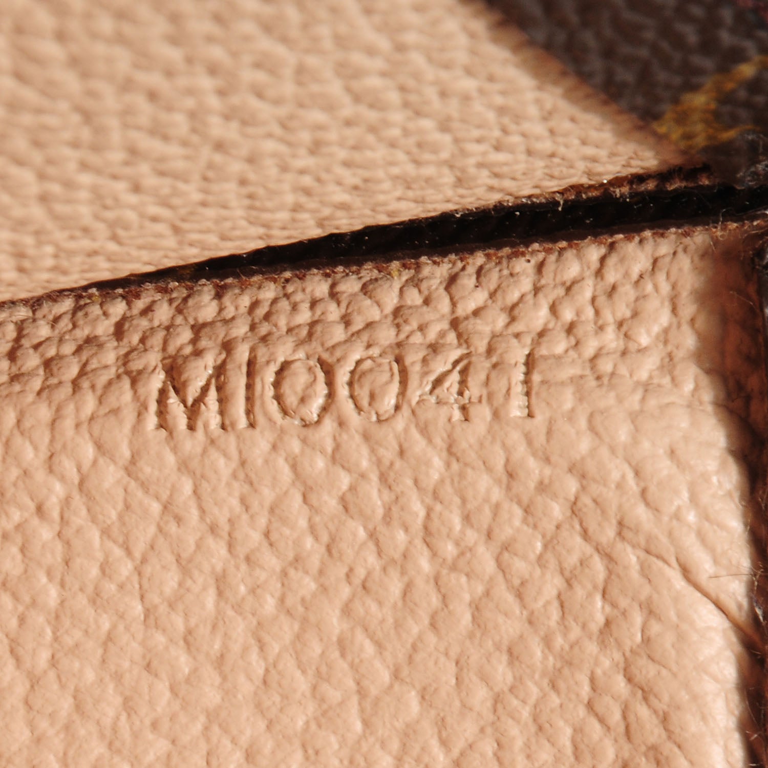 Louis Vuitton Monogram Sac Plat 6 of 6