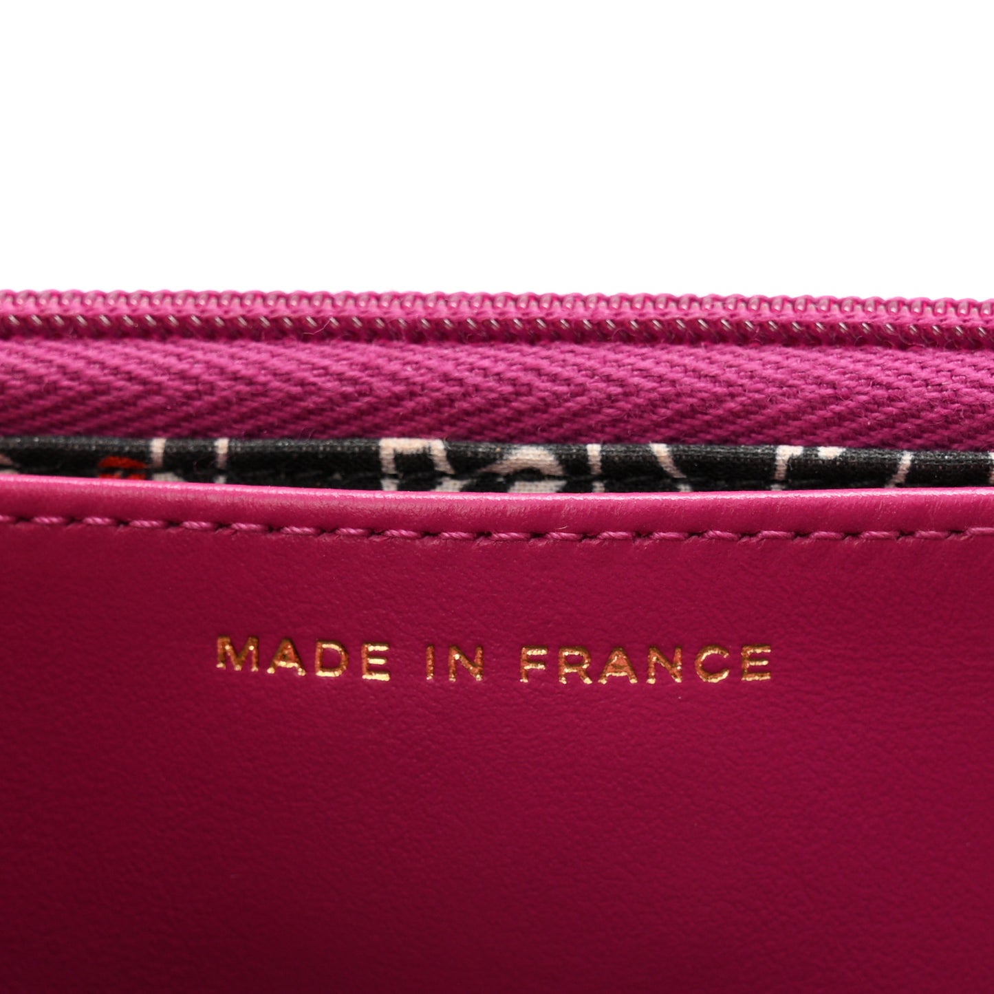 Caviar Quilted Chain Embossed CC Wallet On Chain WOC Fuchsia