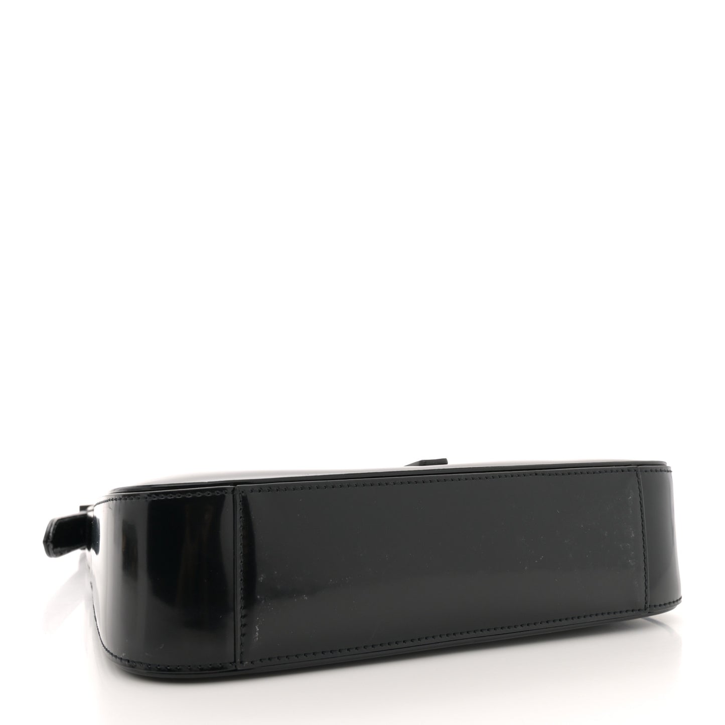 Patent Calfskin Monochrome Le 5 A 7 Hobo Black