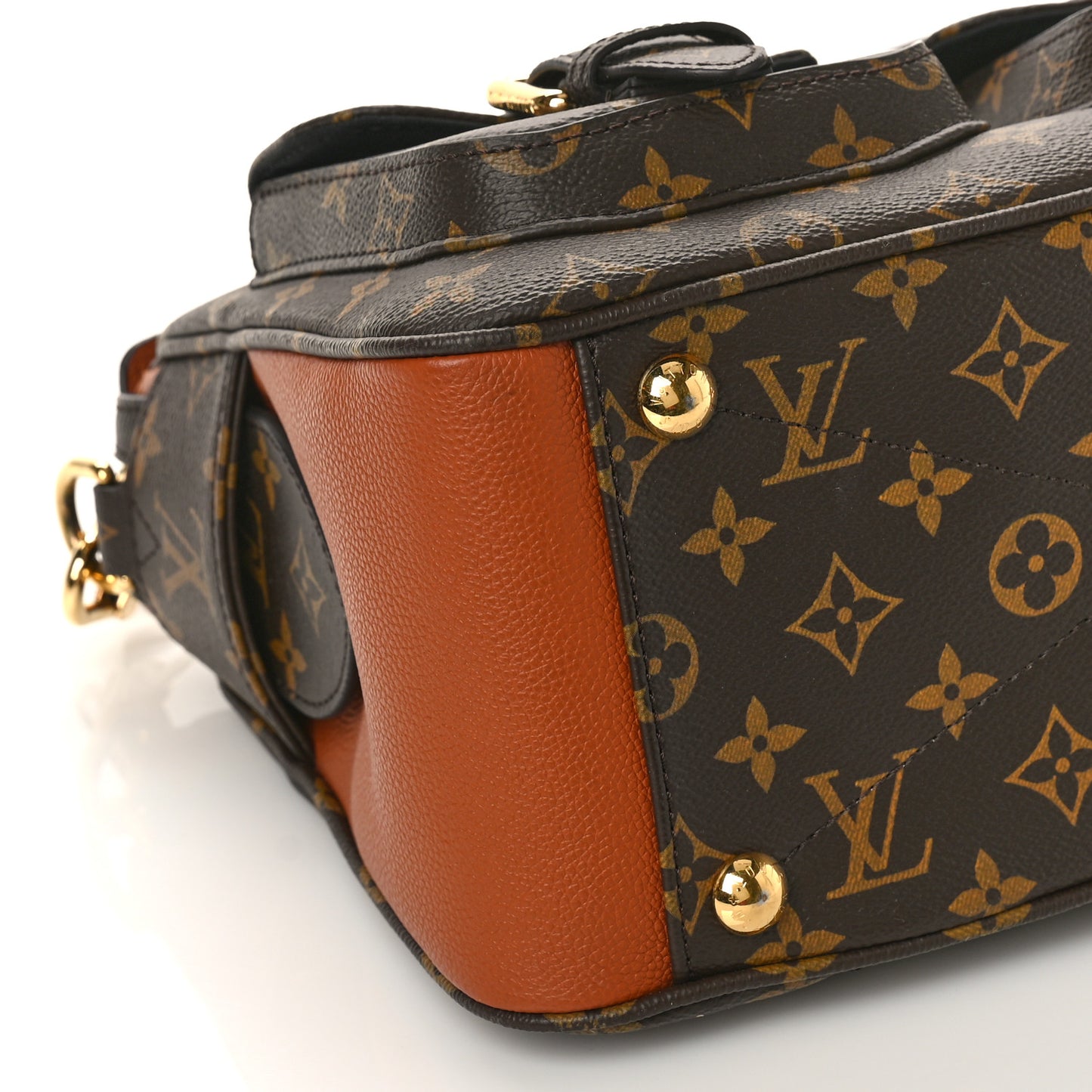 Monogram Manhattan NM Caramel