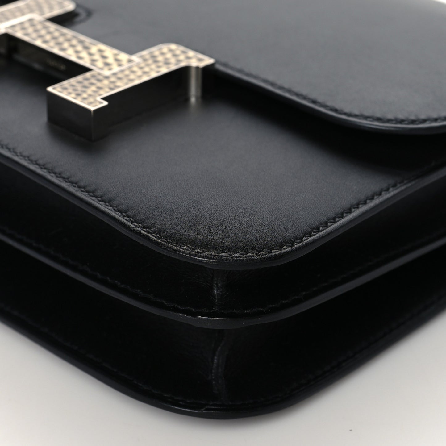 Veau Monsieur Lizard Constance 18 Black Ombre