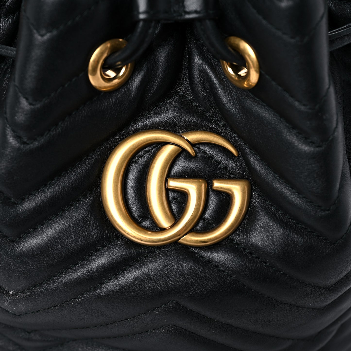 Calfskin Matelasse Sylvie Web GG Marmont Bucket Bag Black