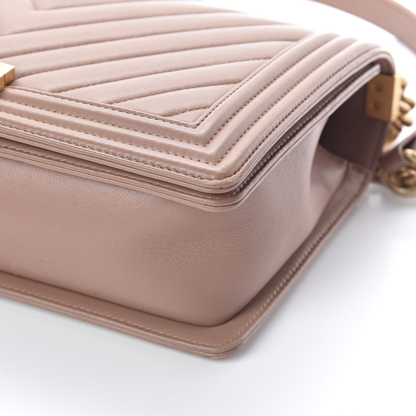 Lambskin Chevron Quilted New Medium Boy Flap Beige