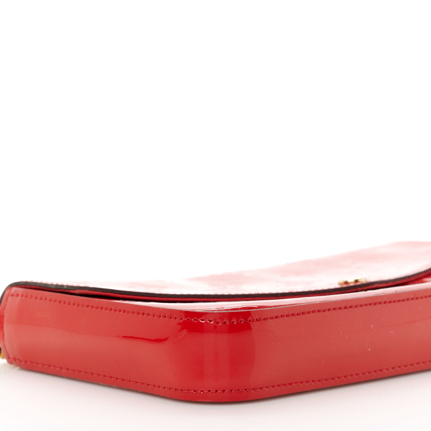 Vernis Felicie Pochette Chain Wallet Cherry
