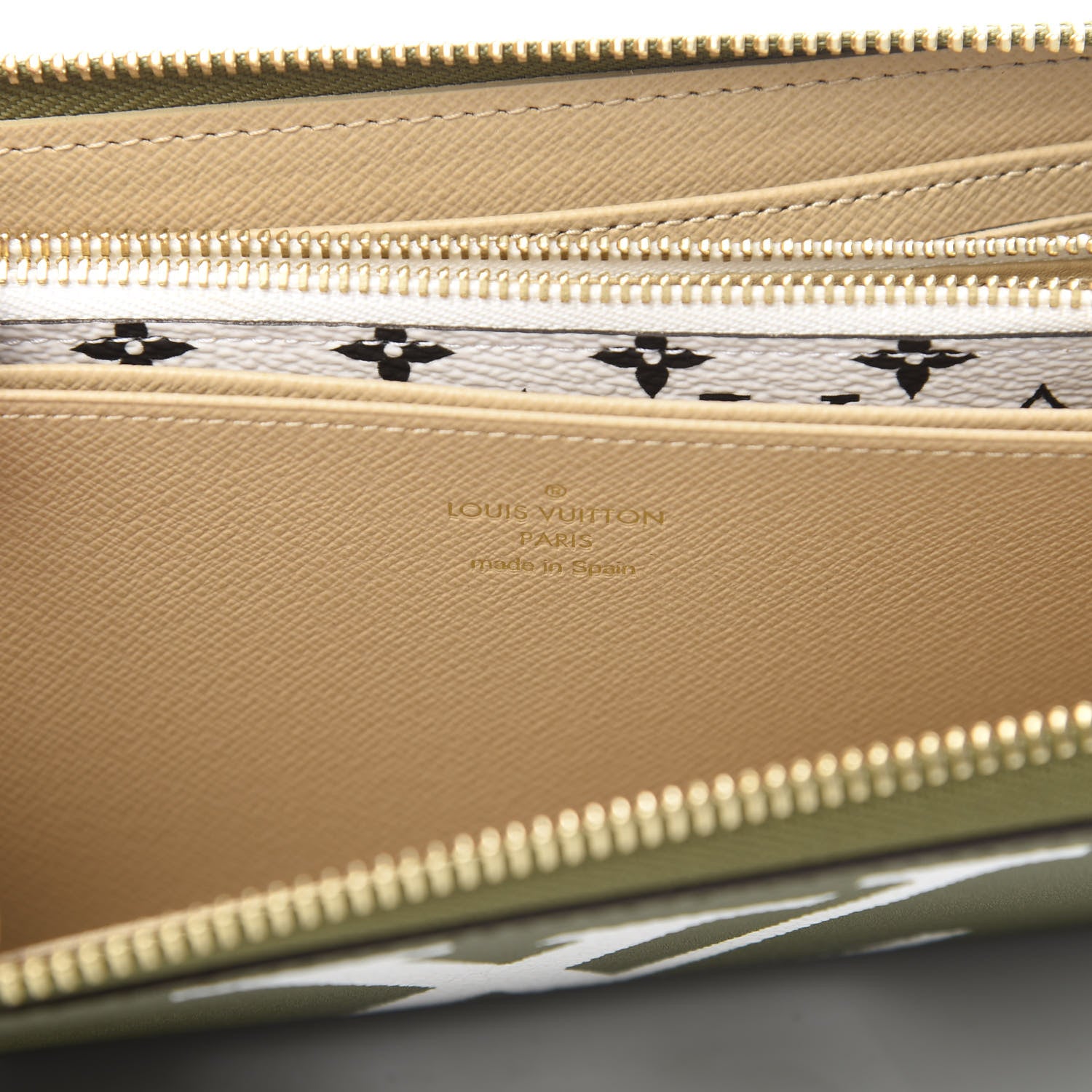 Louis Vuitton Monogram Giant Zippy Wallet Kaki White 6 of 8