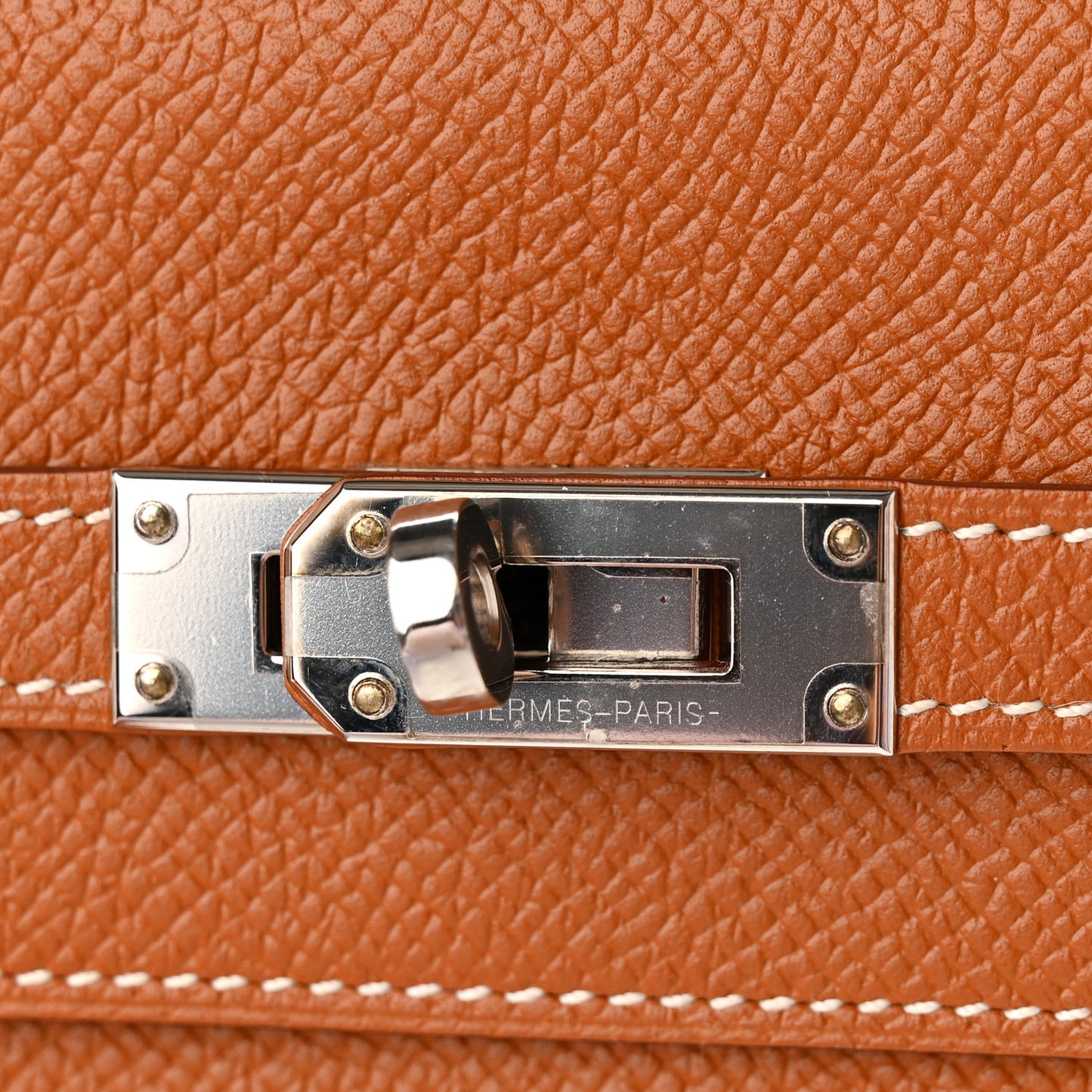 Epsom Kelly Longue Wallet Gold