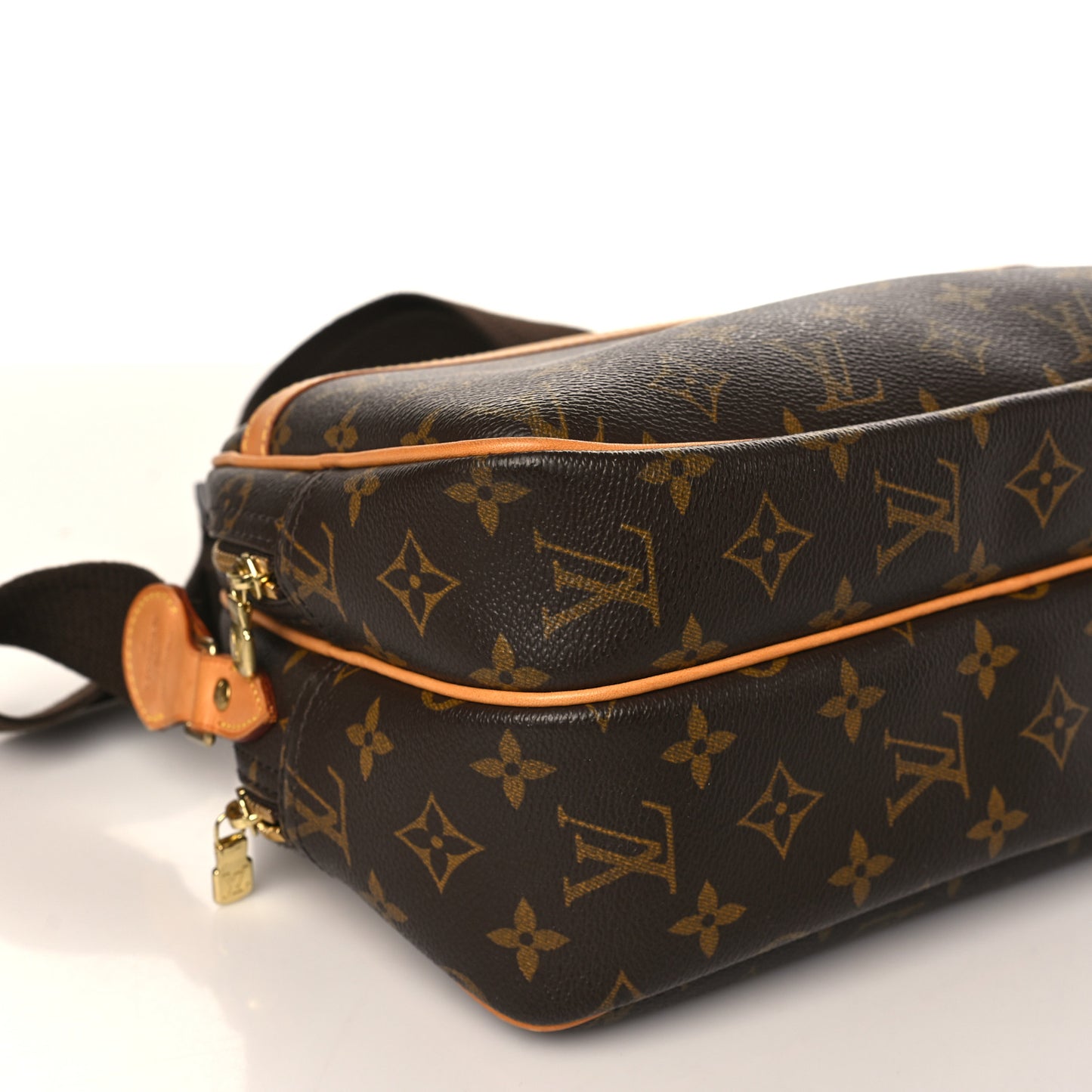 Monogram Reporter PM