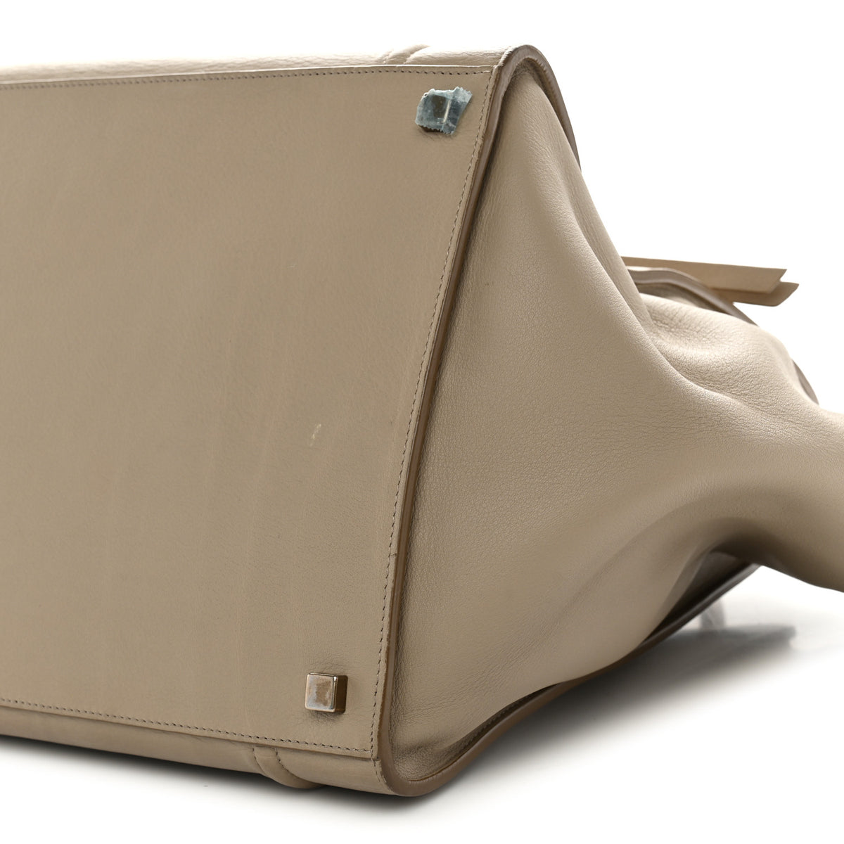 Grained Calfskin Medium Phantom Luggage Dune