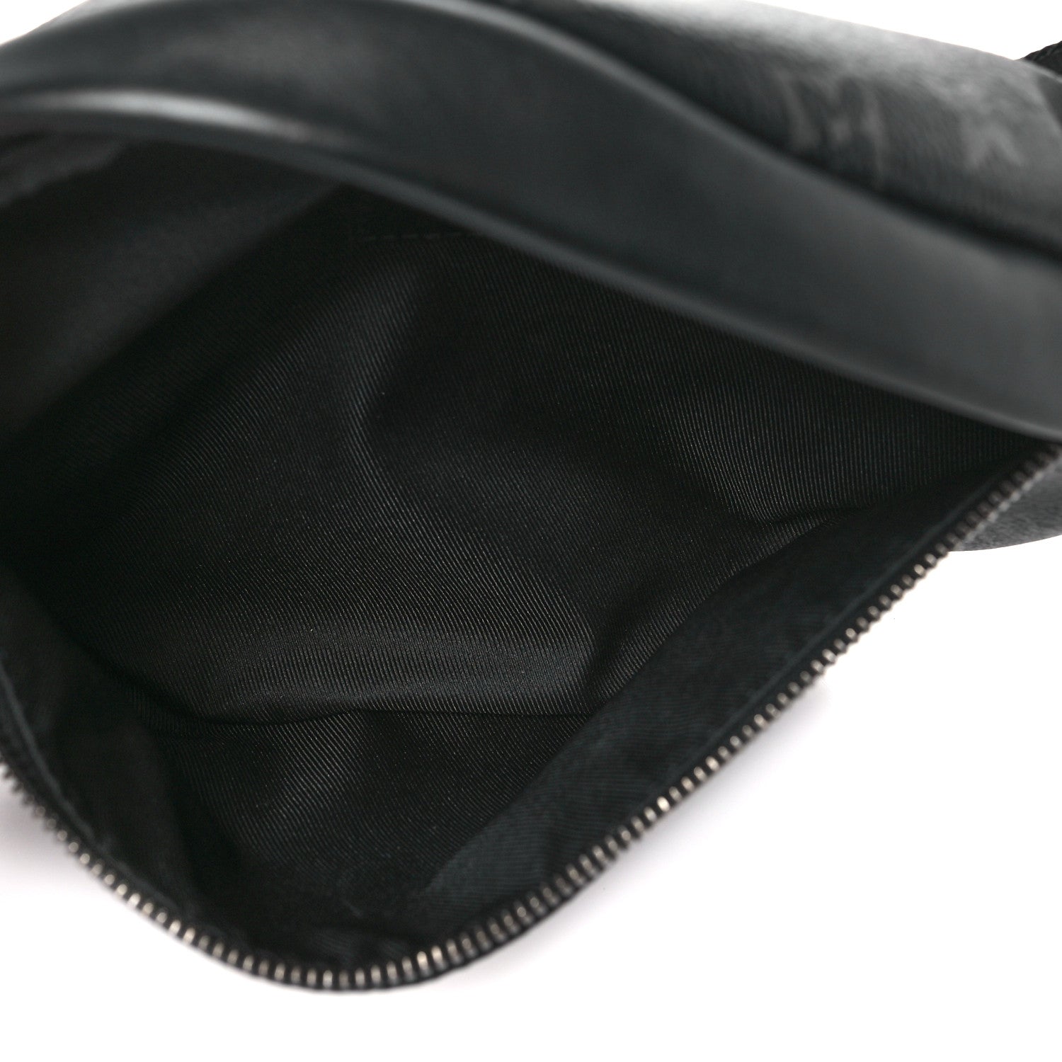 Louis Vuitton Monogram Eclipse Discovery Bumbag PM 5 of 9