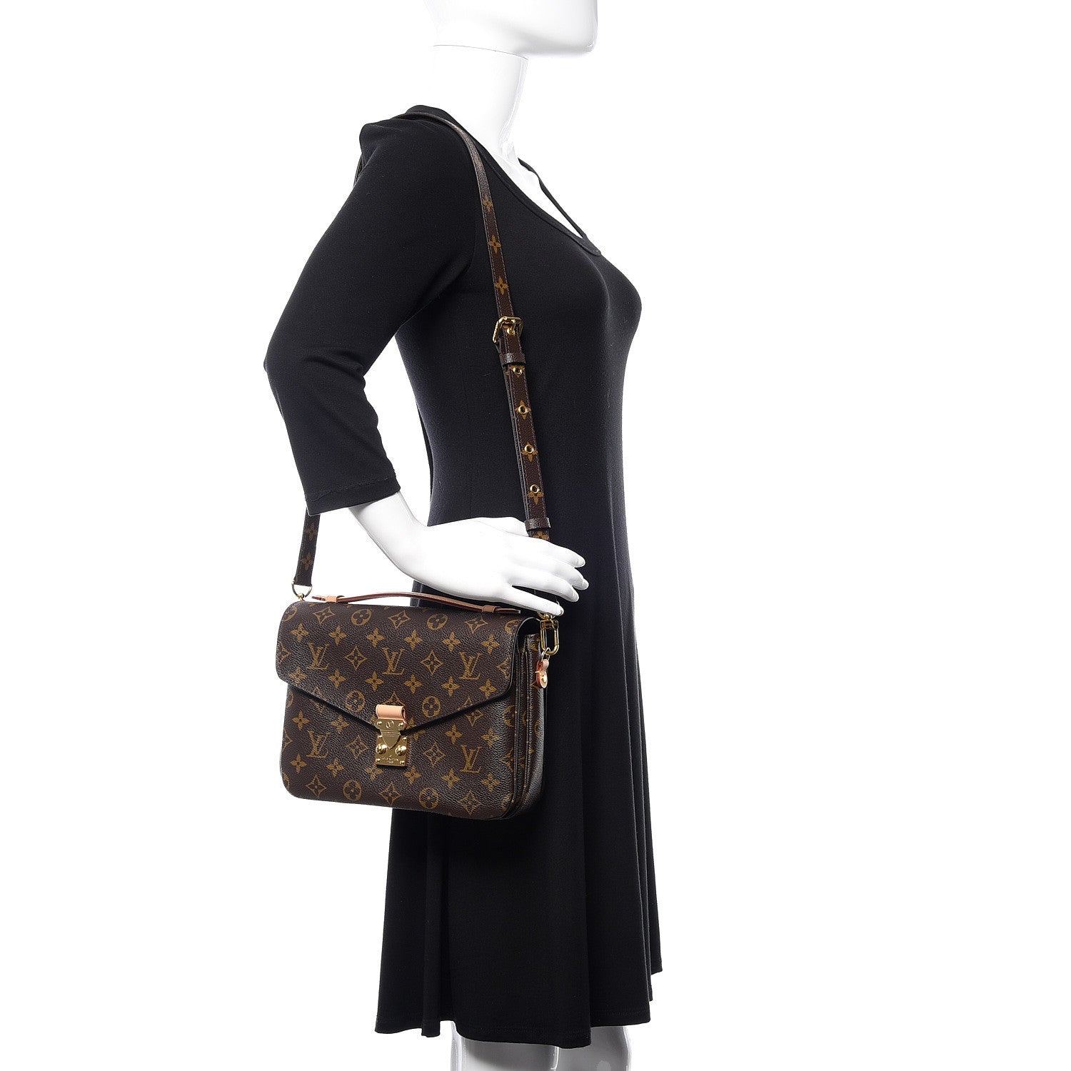 Louis Vuitton Monogram Pochette Metis 2 of 10