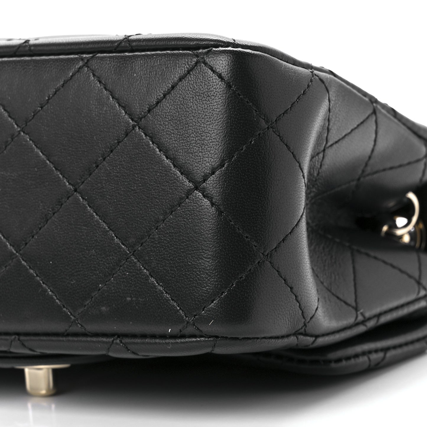Lambskin Quilted Enamel Mini Pearl Crush Flap Black