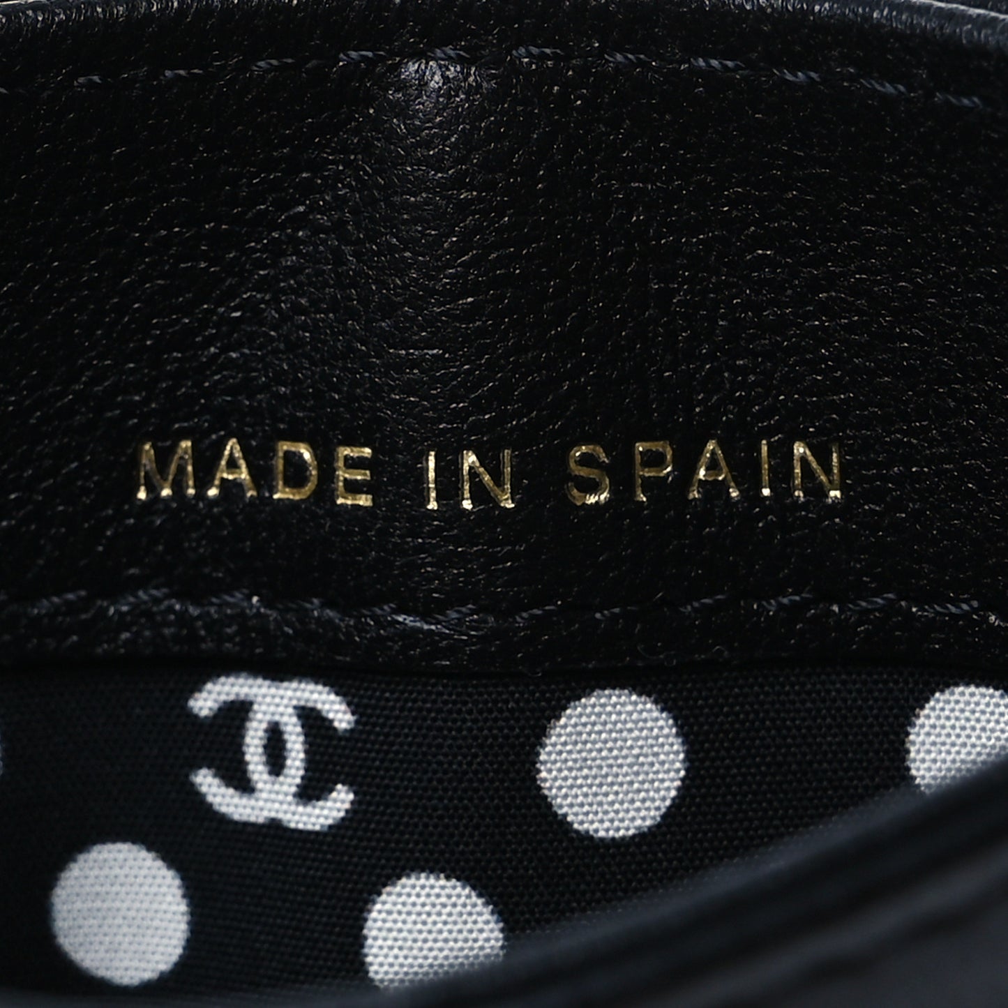 Lambskin Quilted Pearl CC Chanel Card Holder Black