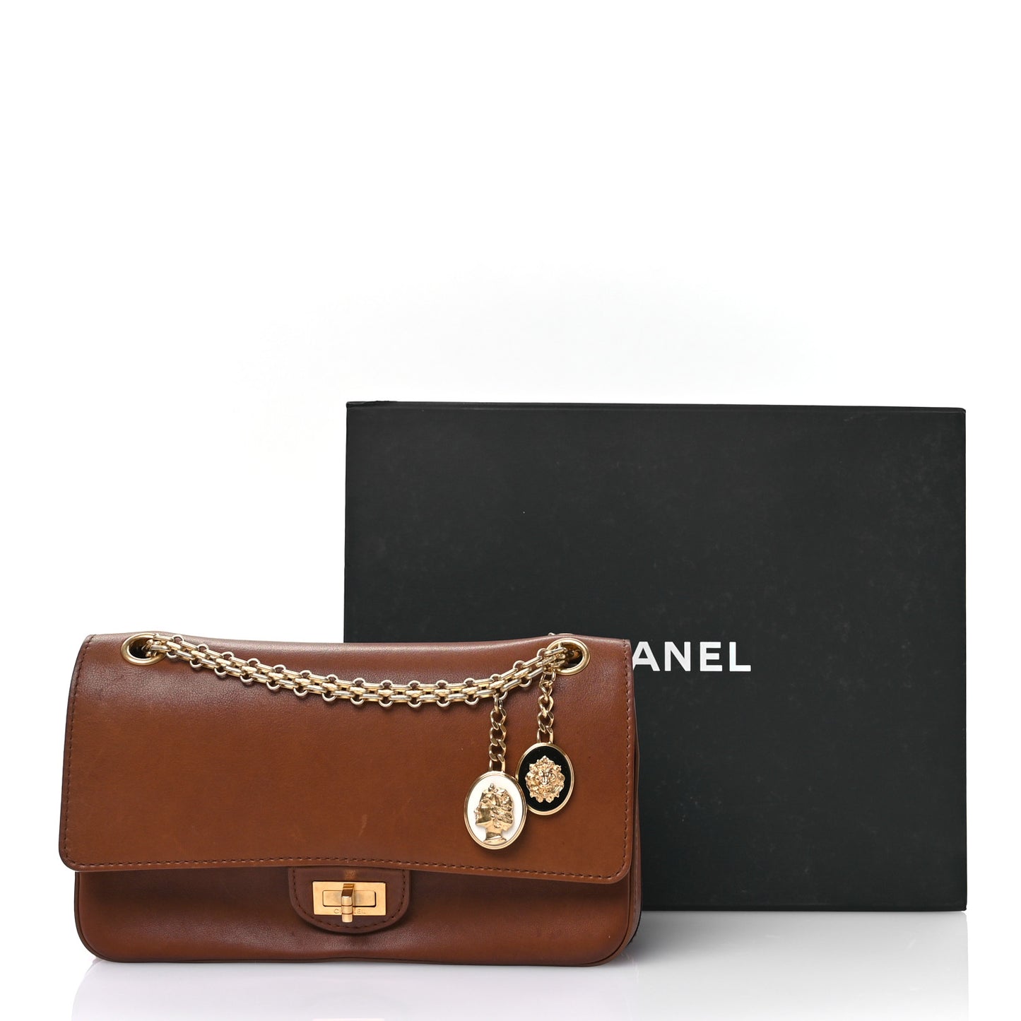 Calfskin Nude 2.55 Medals Reissue 225 Flap Camel