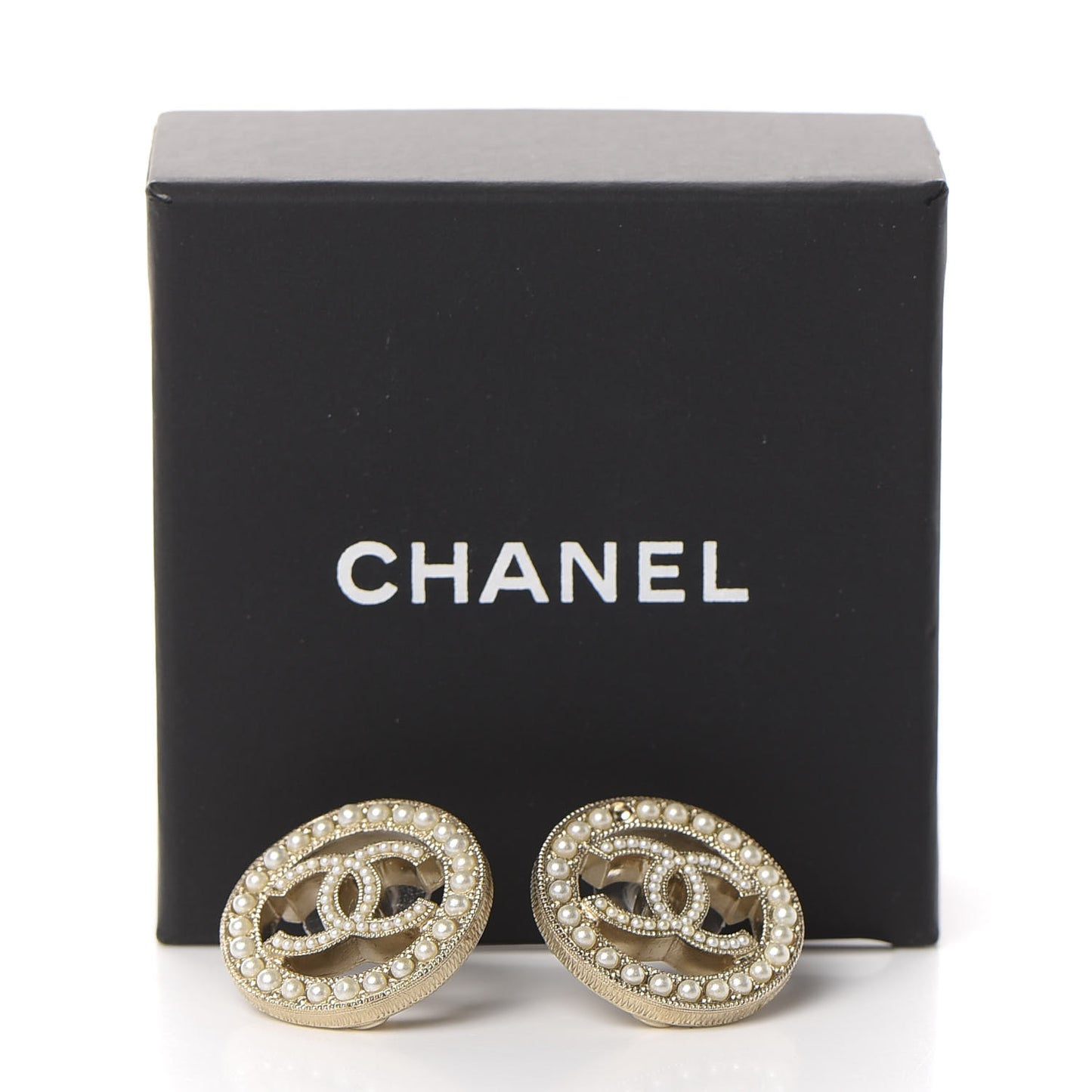 Pearl CC Round Earrings Gold