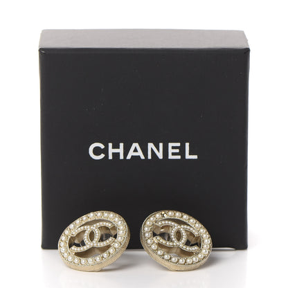 Chanel Pearl CC Round Earrings Gold 6 of 6
