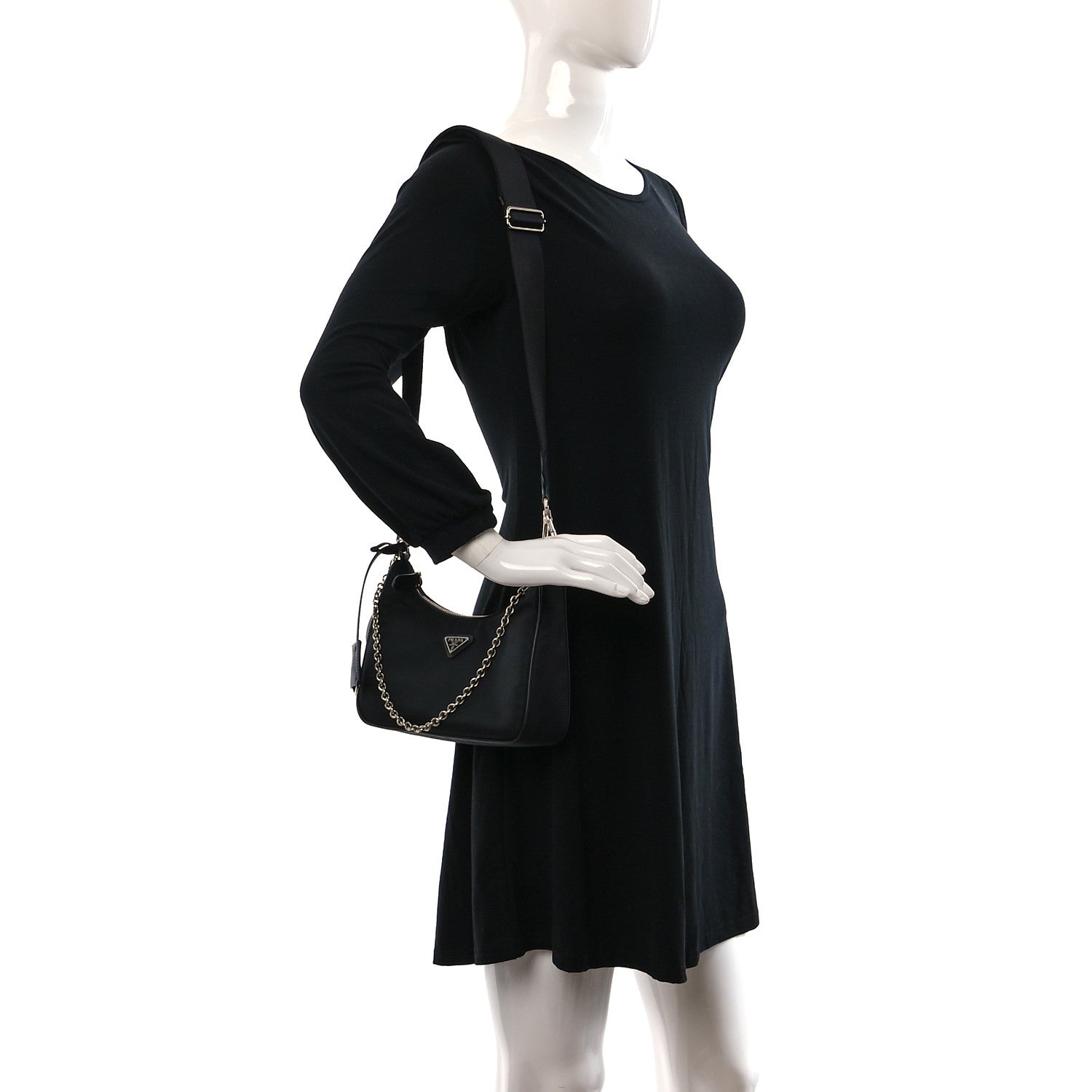 Prada Nylon Re-Edition 2005 Shoulder Bag Black 2 of 10