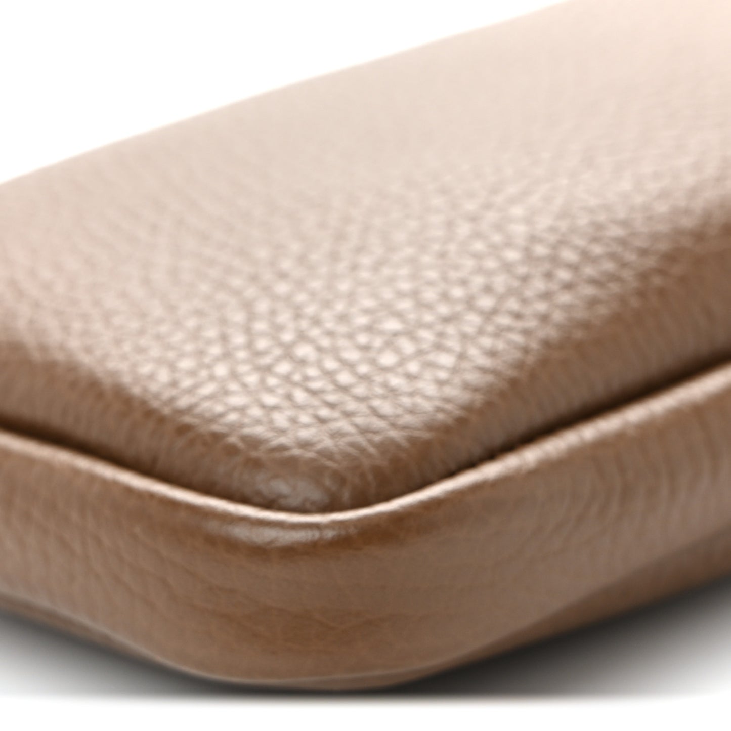 Grainy Calfskin Phone Pouch Earth