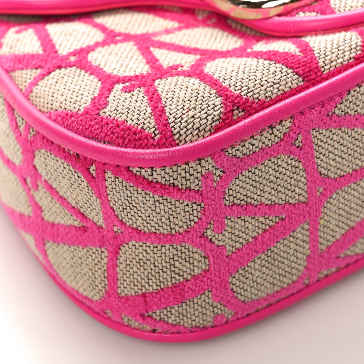 Toile Iconographe Nappa Vlogo Small Loco Hobo Bag Natural Pink PP